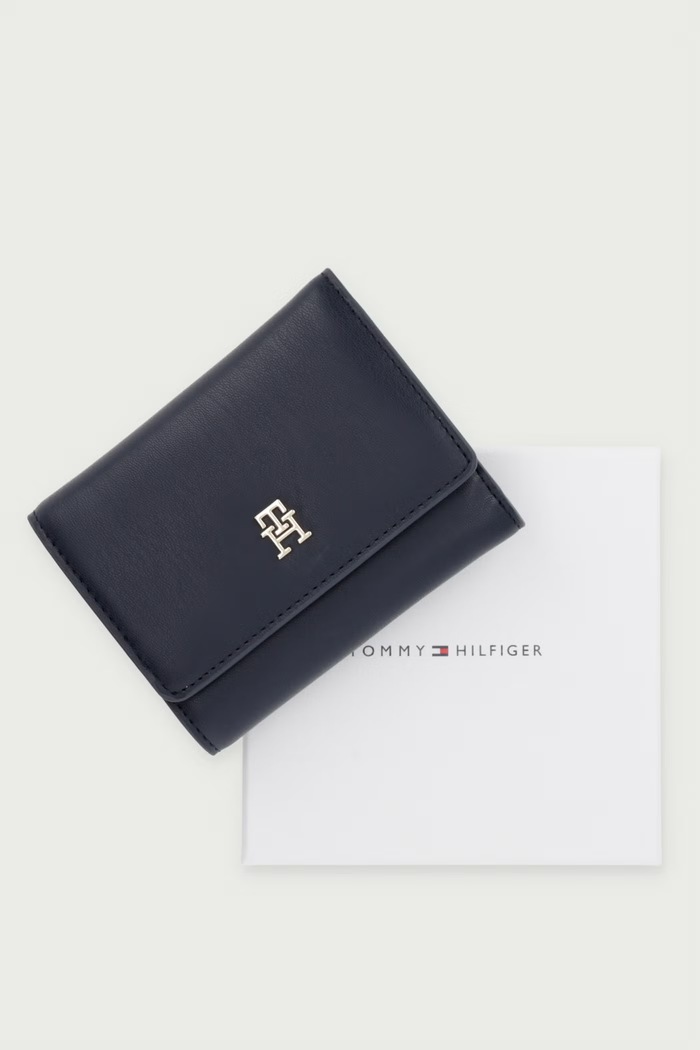 Tommy Hilfiger portfel damski z imitacji skóry AW0AW18129 granatowy