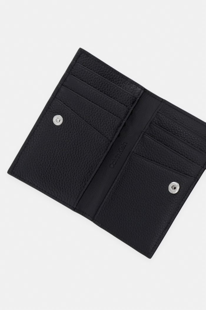 Doplňky Calvin Klein pouzdro na karty dámské kožené LV04F1127G černá