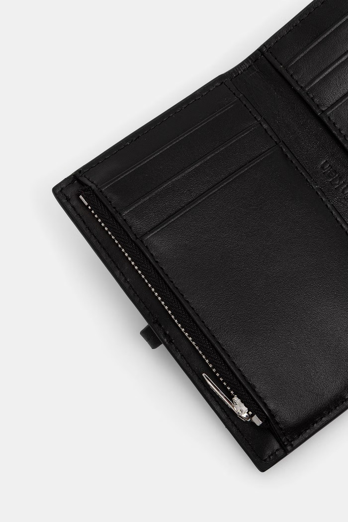 Calvin Klein peňaženka dámska kožená LV04F1130G čierna