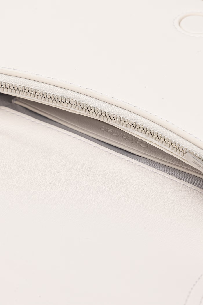 Calvin Klein crossbody kabelka dámska z imitácie kože LV04F1153G biela