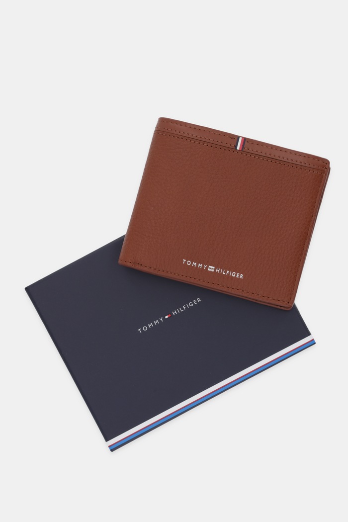 Tommy Hilfiger bőr pénztárca AM0AM13970 barna