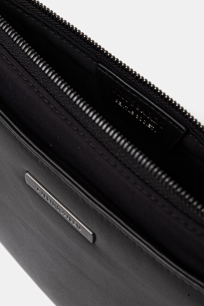 Trussardi kosmetyczka czarny I067E000112N