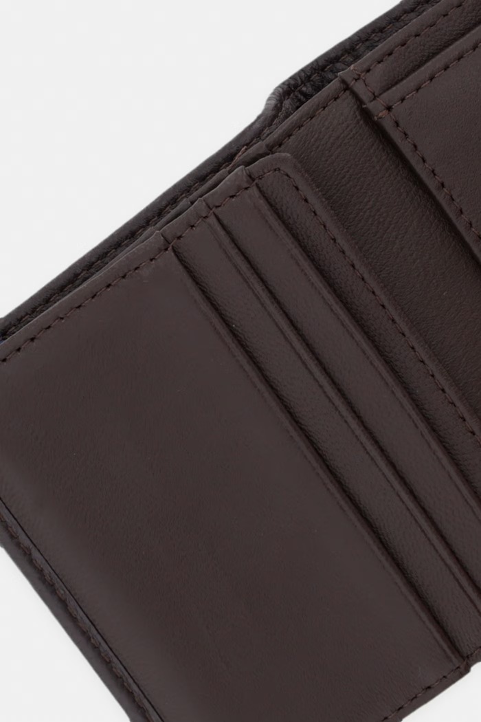 Doplnky Tommy Hilfiger peňaženka pánska kožená AM0AM14230 hnedá