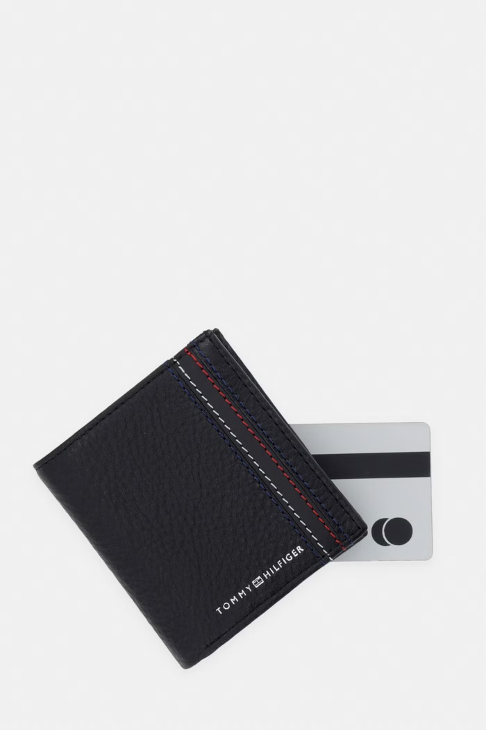 Doplnky Tommy Hilfiger peňaženka pánska kožená AM0AM14230 čierna