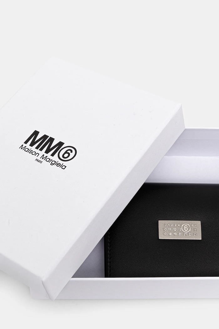 MM6 Maison Margiela portfel skórzany czarny SA5UI0015.P8873.T8013