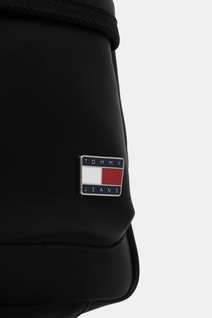 Batoh Tommy Jeans černá AW0AW18086