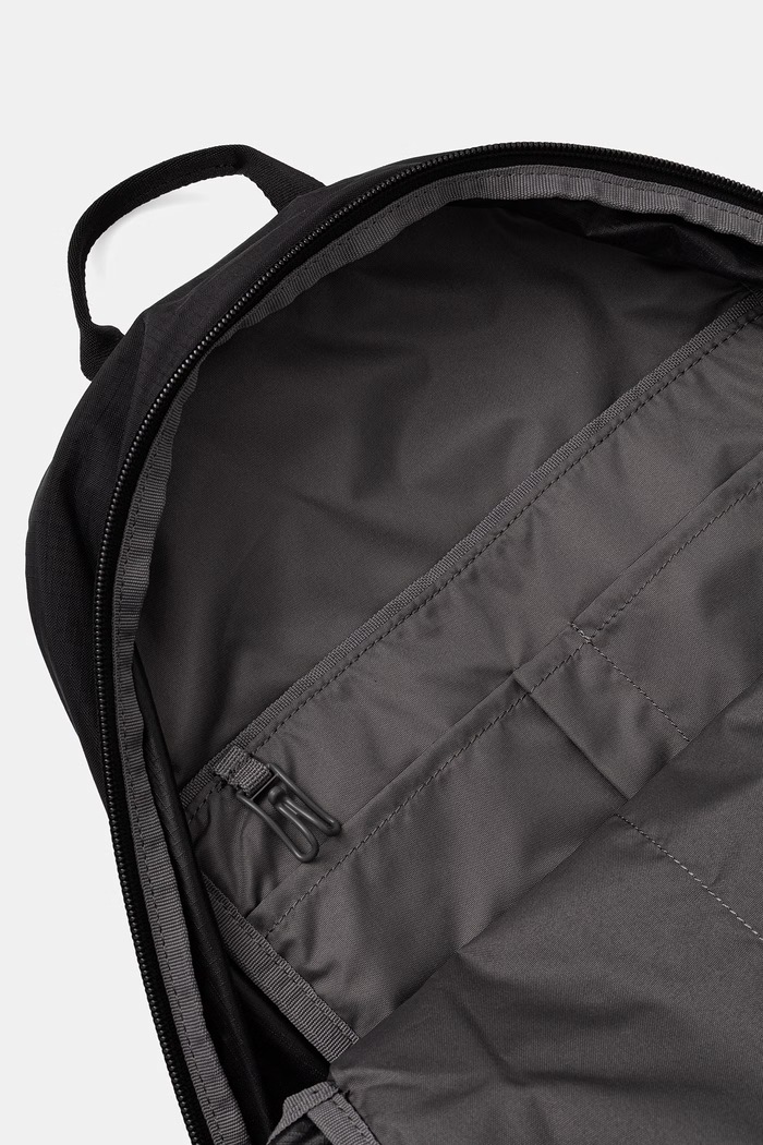 Jack Wolfskin dámsky batoh Yuma 18 A65731 čierna