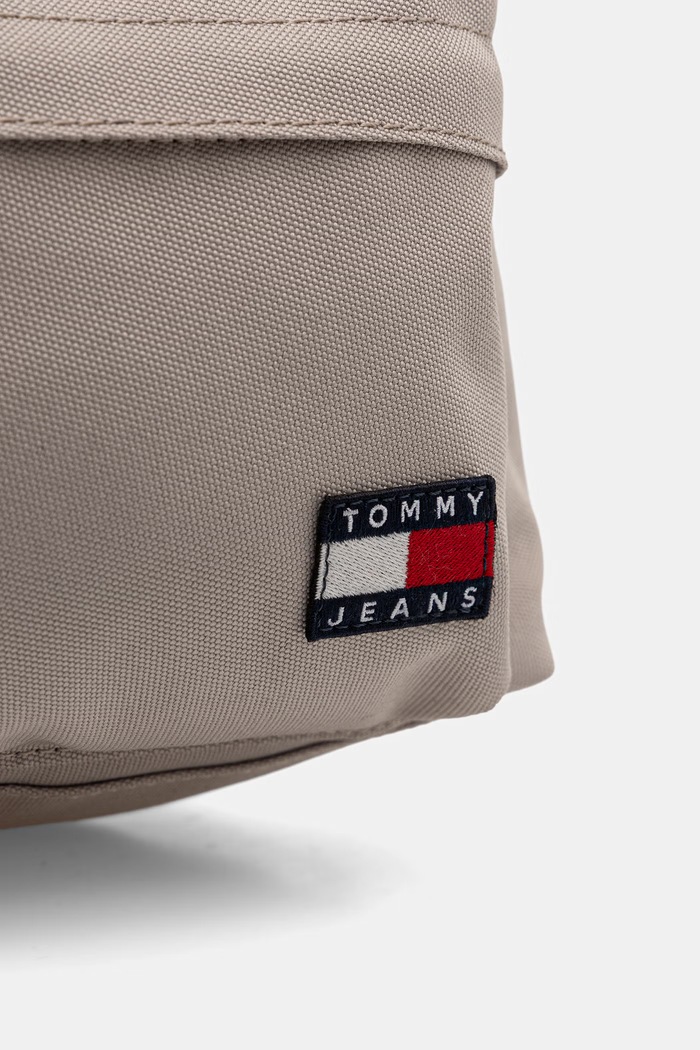 Tommy Jeans plecak damski beżowy AW0AW18648