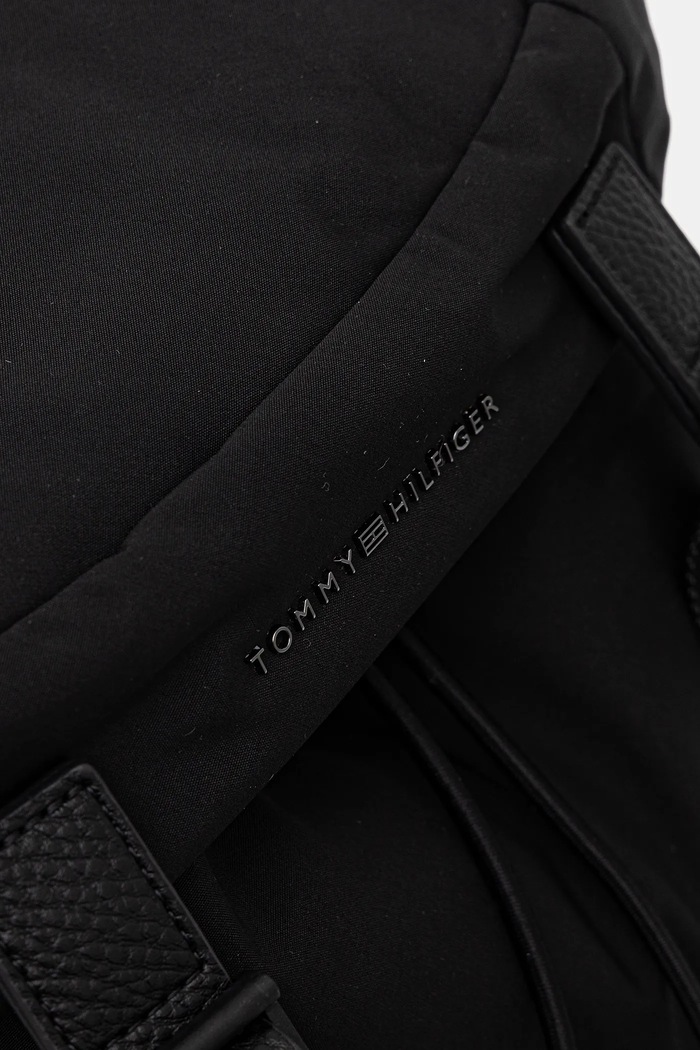 Ruksak Tommy Hilfiger čierna AM0AM14038