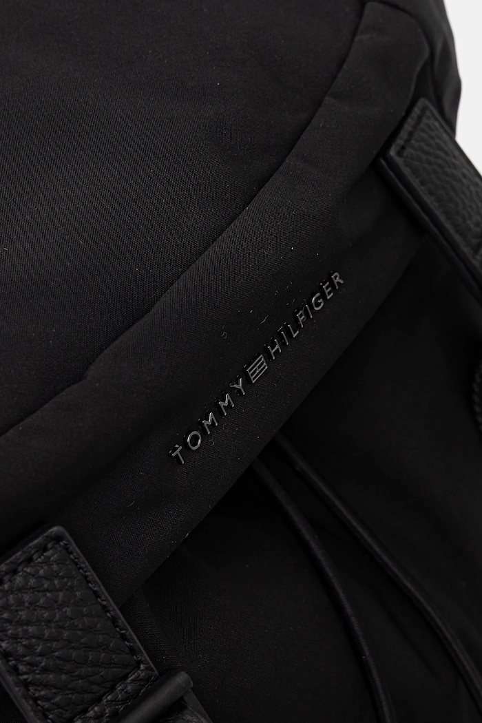Ruksak Tommy Hilfiger čierna AM0AM14038