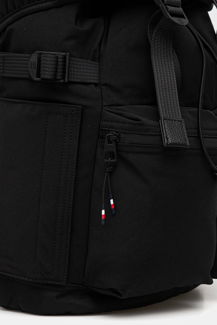 Ruksak Tommy Hilfiger AM0AM14038 čierna