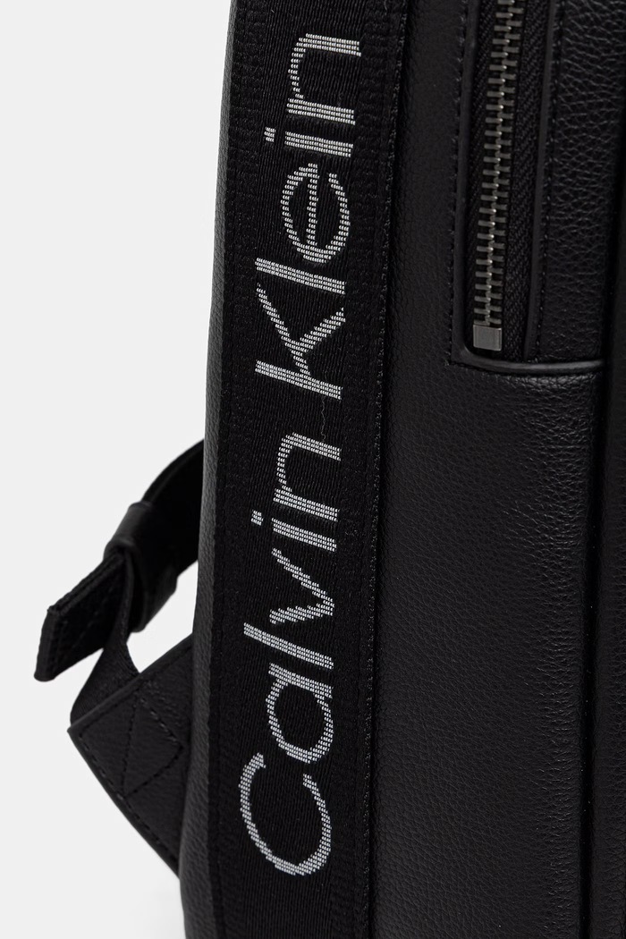 Ruksak Calvin Klein LV04D3282G čierna