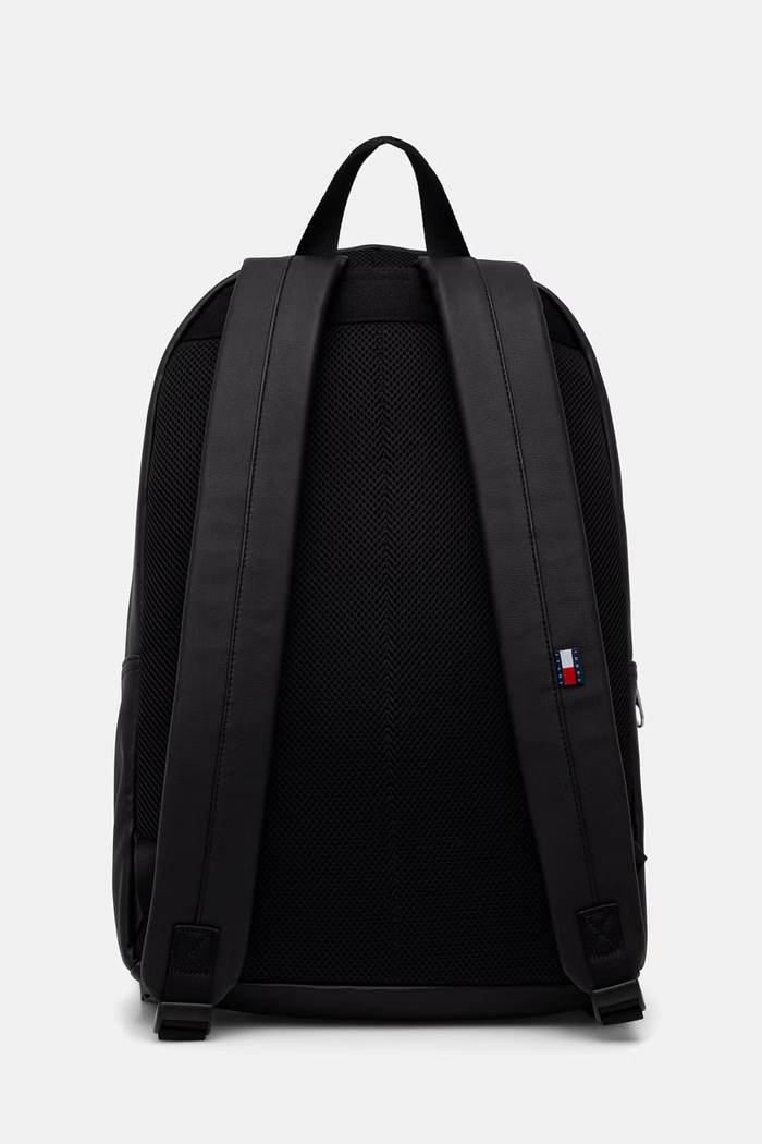 Doplňky Tommy Jeans batoh pánský z imitace kůže AM0AM14290 černá