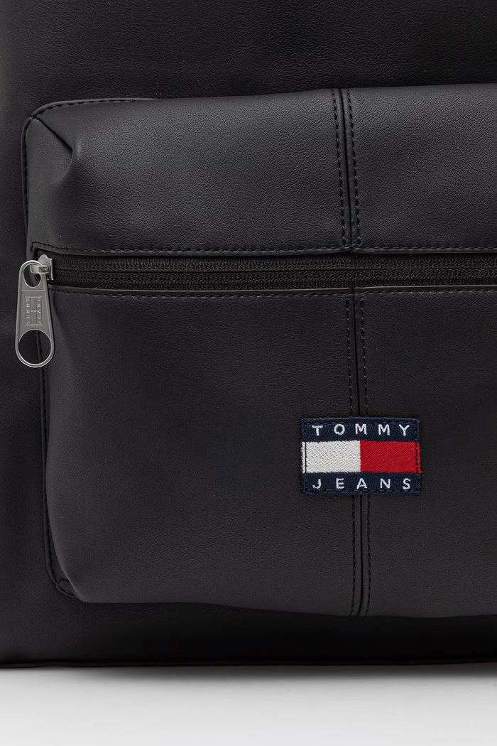 Tommy Jeans batoh pánský z imitace kůže černá AM0AM14290
