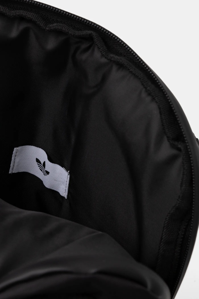 Ruksak adidas Originals KE2716 čierna