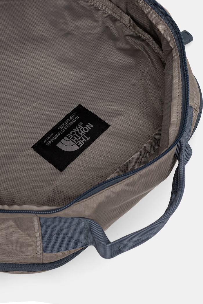 The North Face Base Camp Daypack раница NF0A8BK4L451 сив