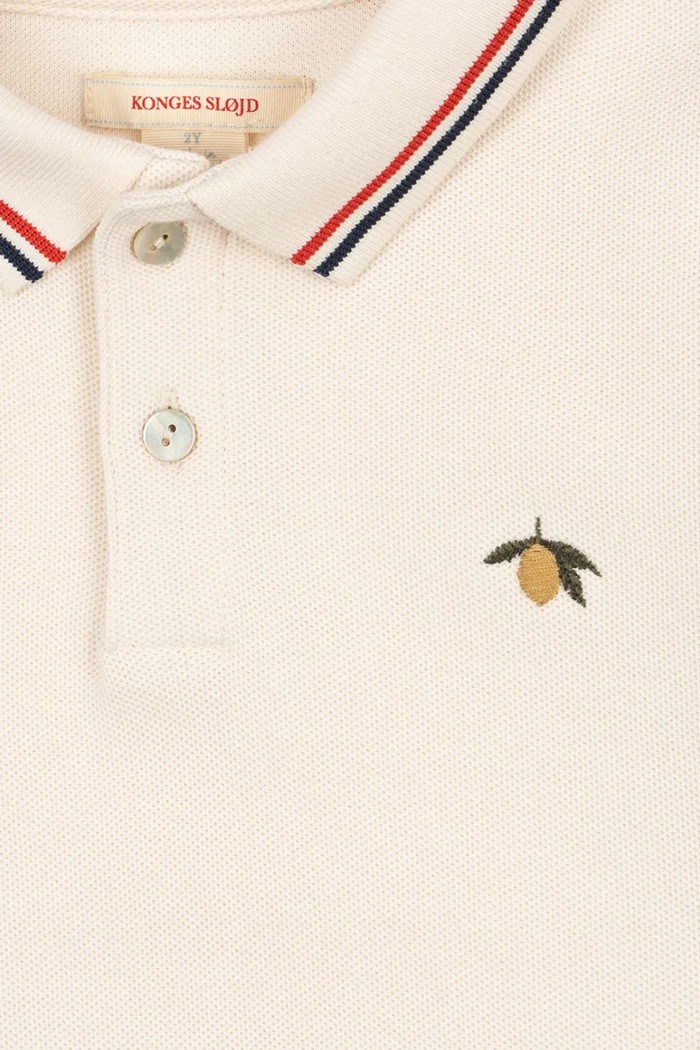 Detská bavlnená polokošeľa Konges Sløjd FLORIAN POLO SHIRT GOTS béžová KS104814.PPY2