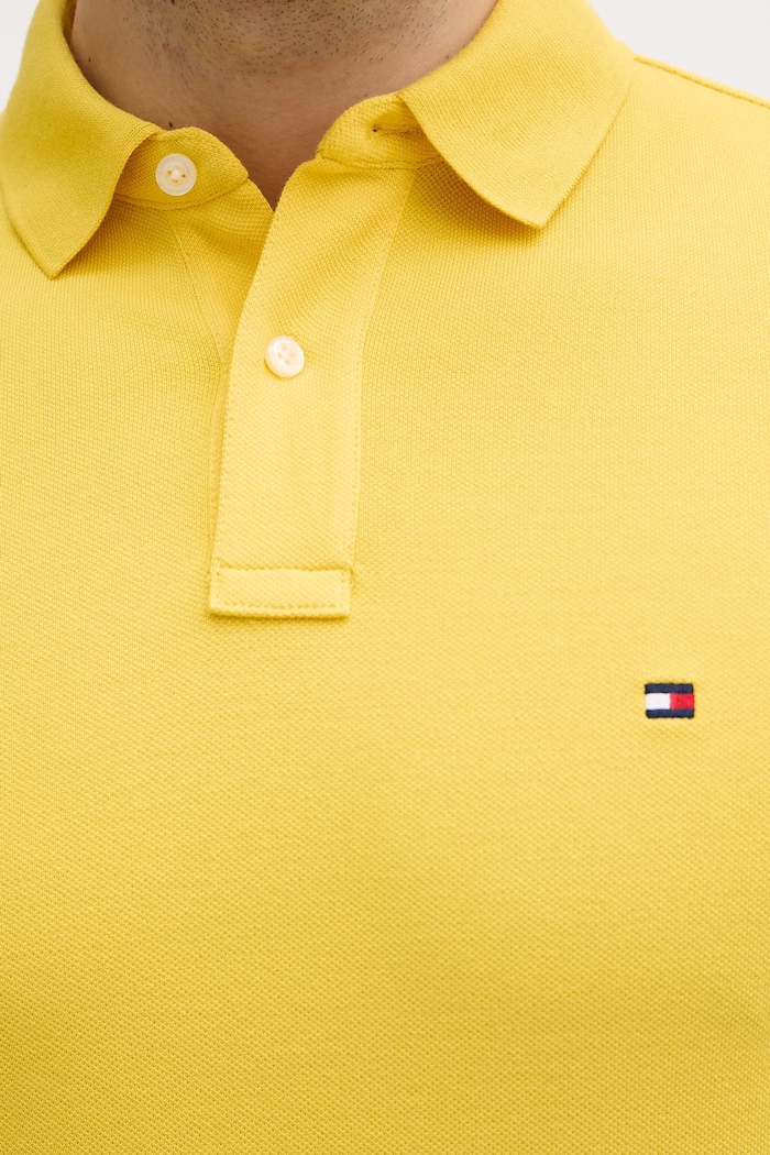 Tommy Hilfiger polo tričko pánske bavlnené s elastanom MW0MW17770. žltá