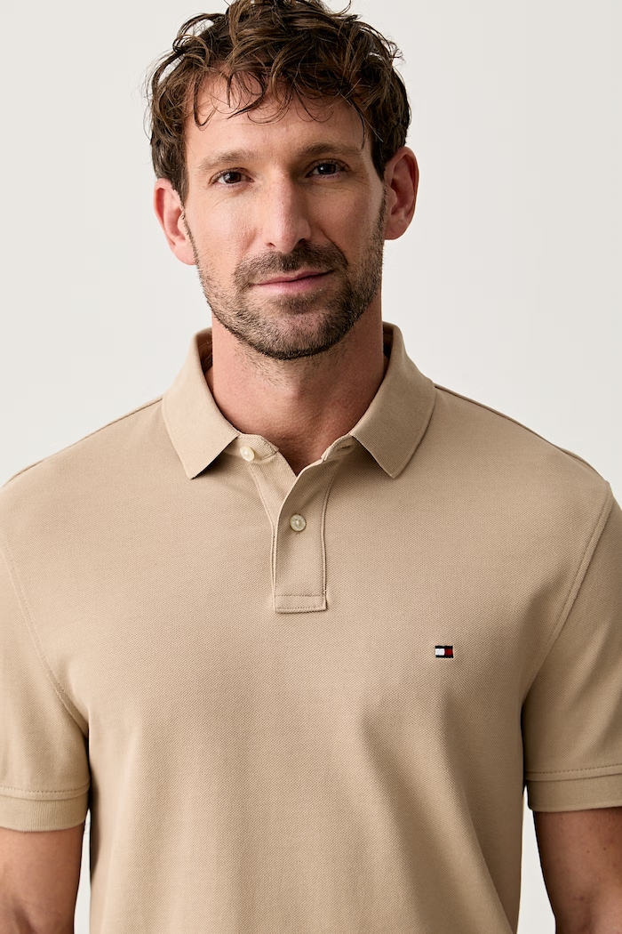Tommy Hilfiger polo majica za muškarce od pamuka s elastanom bež MW0MW17770.