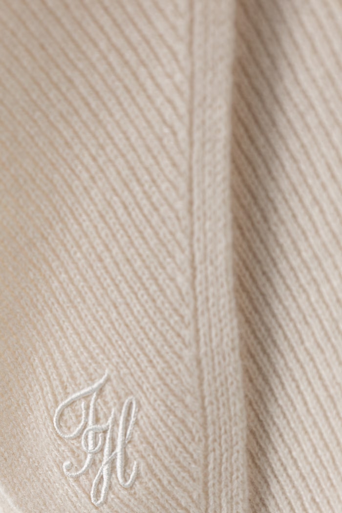 Akcesoria Tommy Hilfiger chusta damska wełniana AW0AW18516 beżowy
