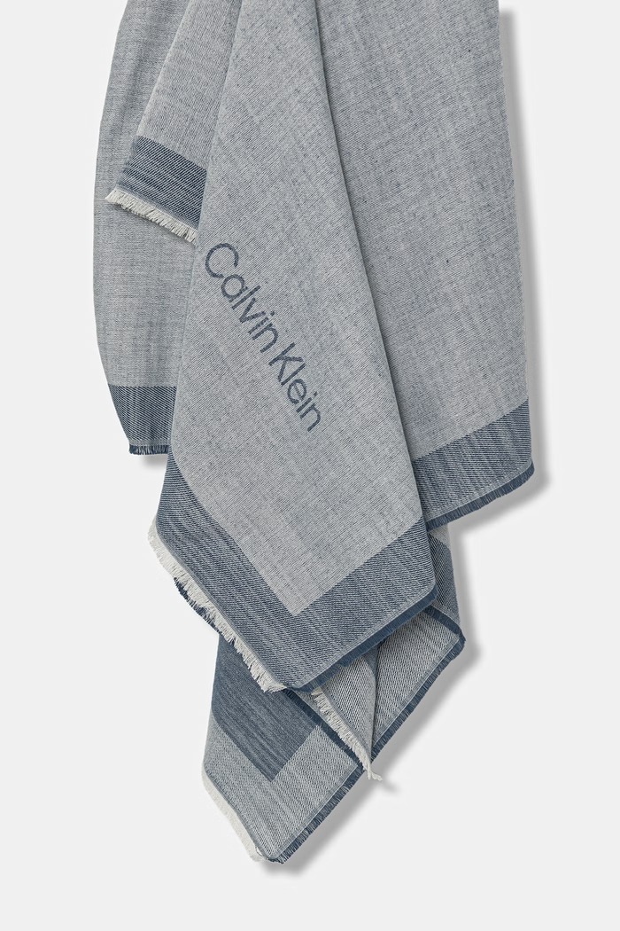 Calvin Klein női kendő LV04F8085G kék SS26