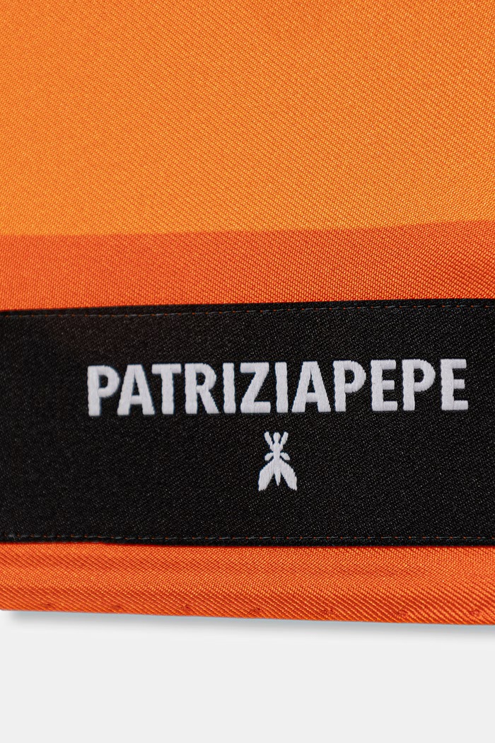Μεταξωτό φουλάρι Patrizia Pepe 8F0115.A4X1 πορτοκαλί SS26