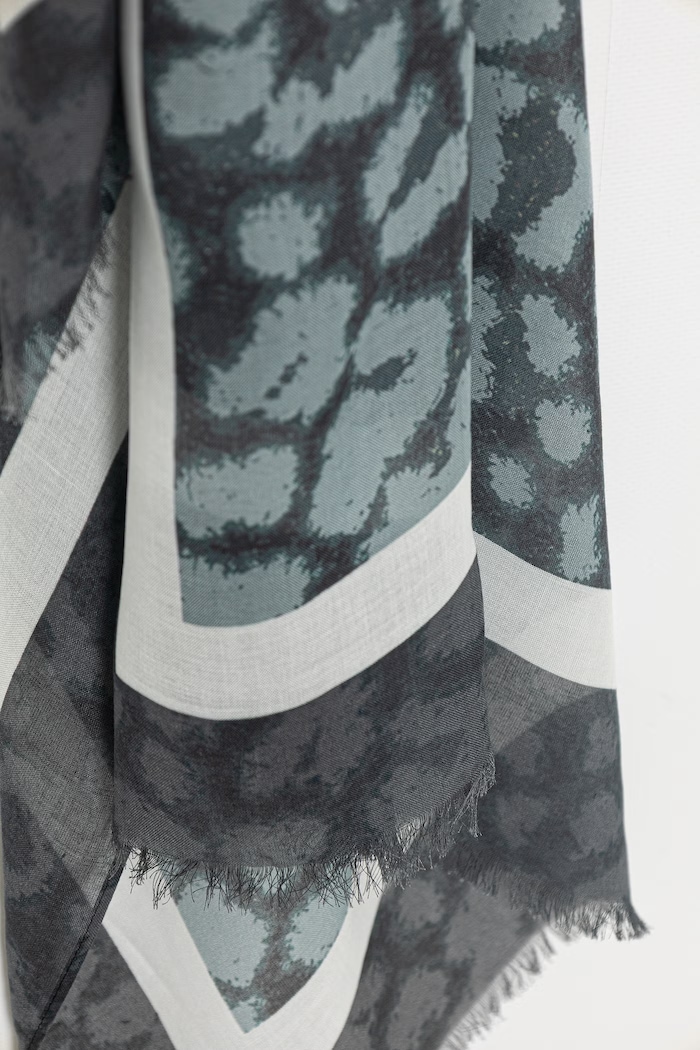 Doplnky AllSaints dámsky šál z modalu 29W065XE sivá