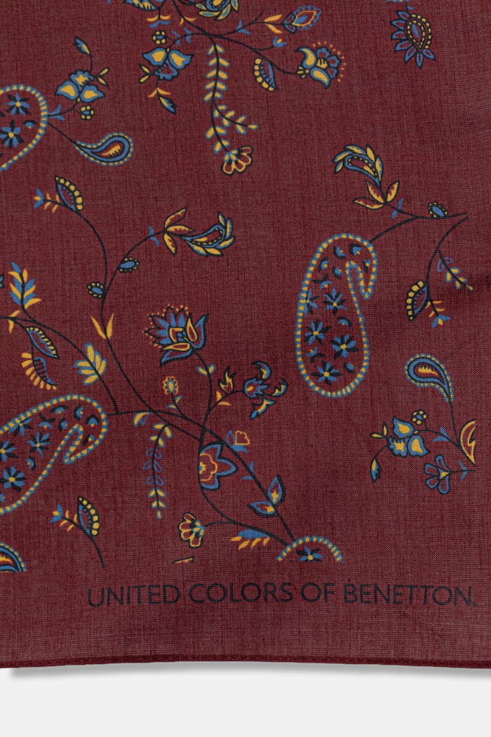 United Colors of Benetton pánska bavlnená bandana 69MUVU00C burgundské SS26