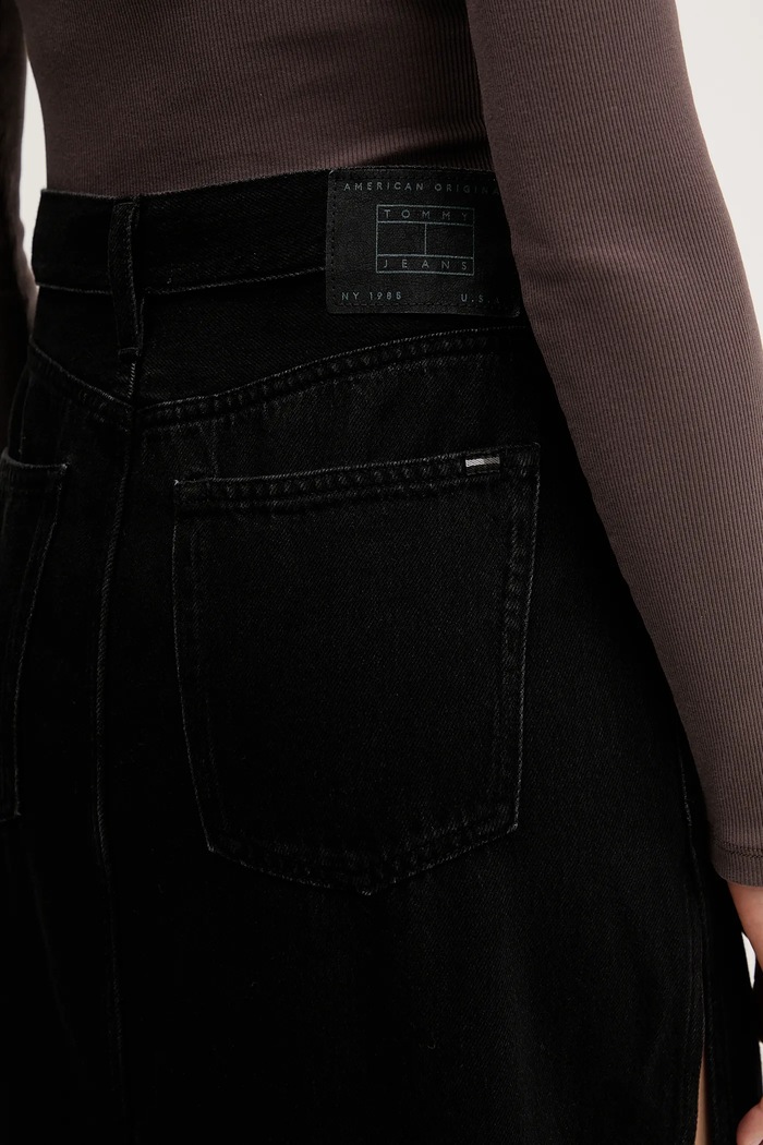 Tommy Jeans fustă jeans DW0DW22119 negru