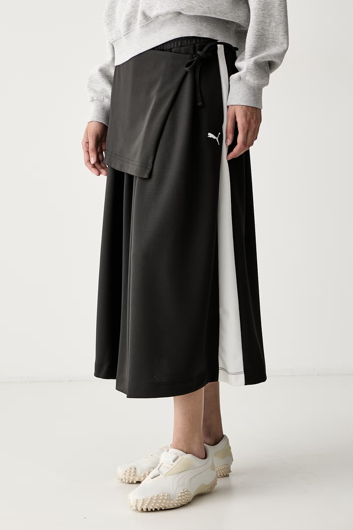 Puma spódnica rozkloszowana T7 Midi czarny 634622