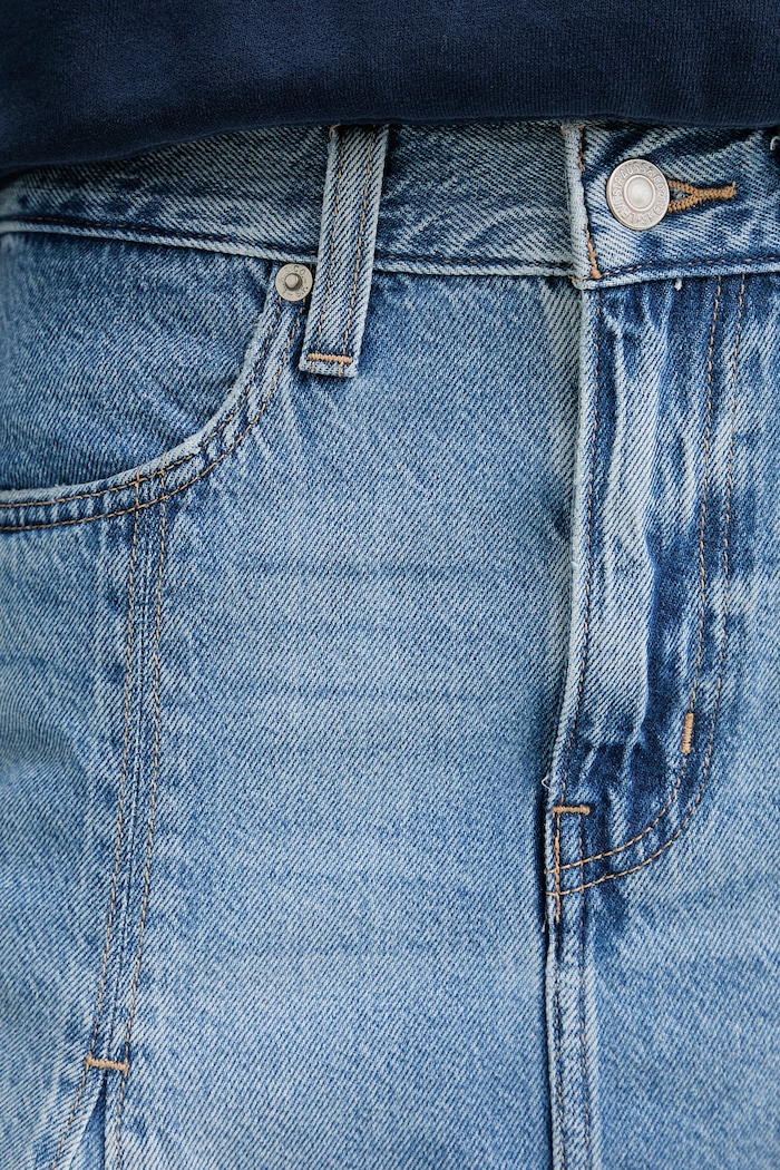 Levi's fustă jeans GODET KNEE LENGTH albastru 005N8