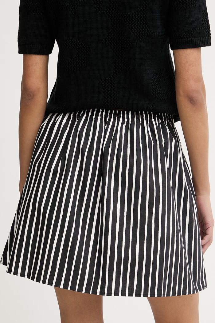 Oblačila Marimekko krilo bombažno 095234 črna