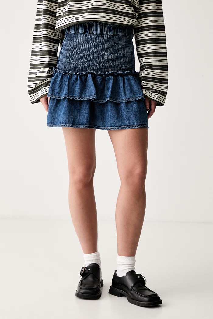 Tommy Jeans spódnica rozkloszowana jeansowa niebieski DW0DW22295