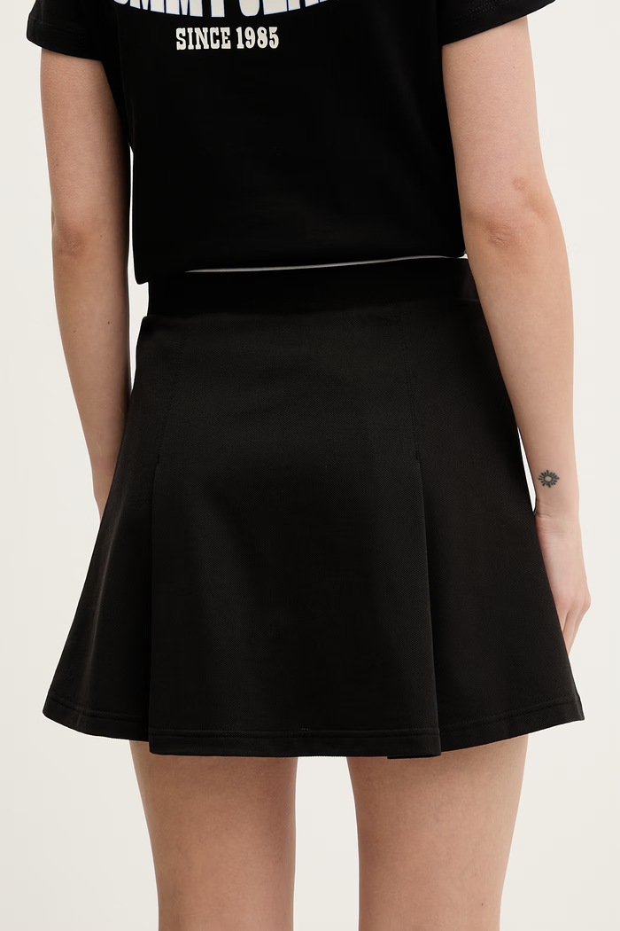 Îmbrăcăminte Tommy Jeans fustă cu bumbac DW0DW22296 negru