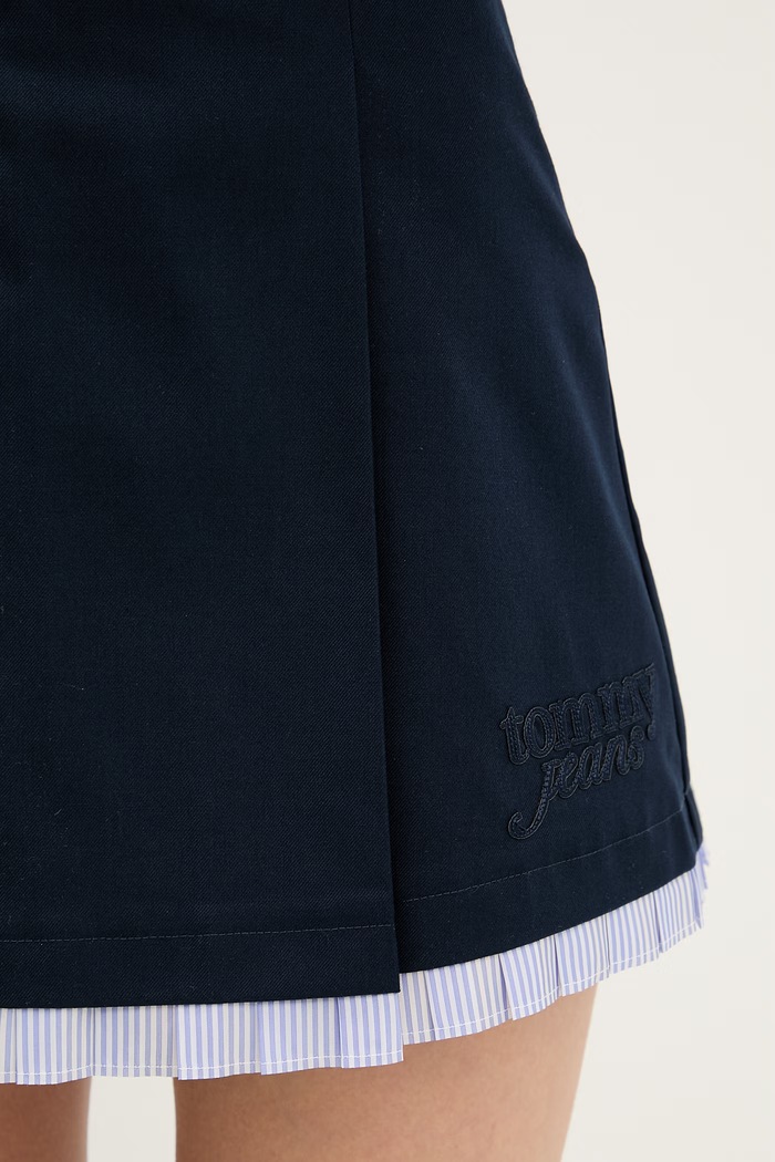 Tommy Jeans spódnica granatowy DW0DW22758