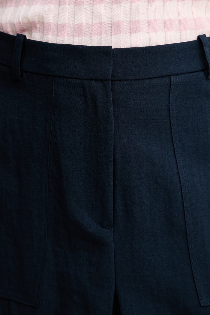 Tommy Hilfiger sukňa s viskózou tmavomodrá WW0WW49673