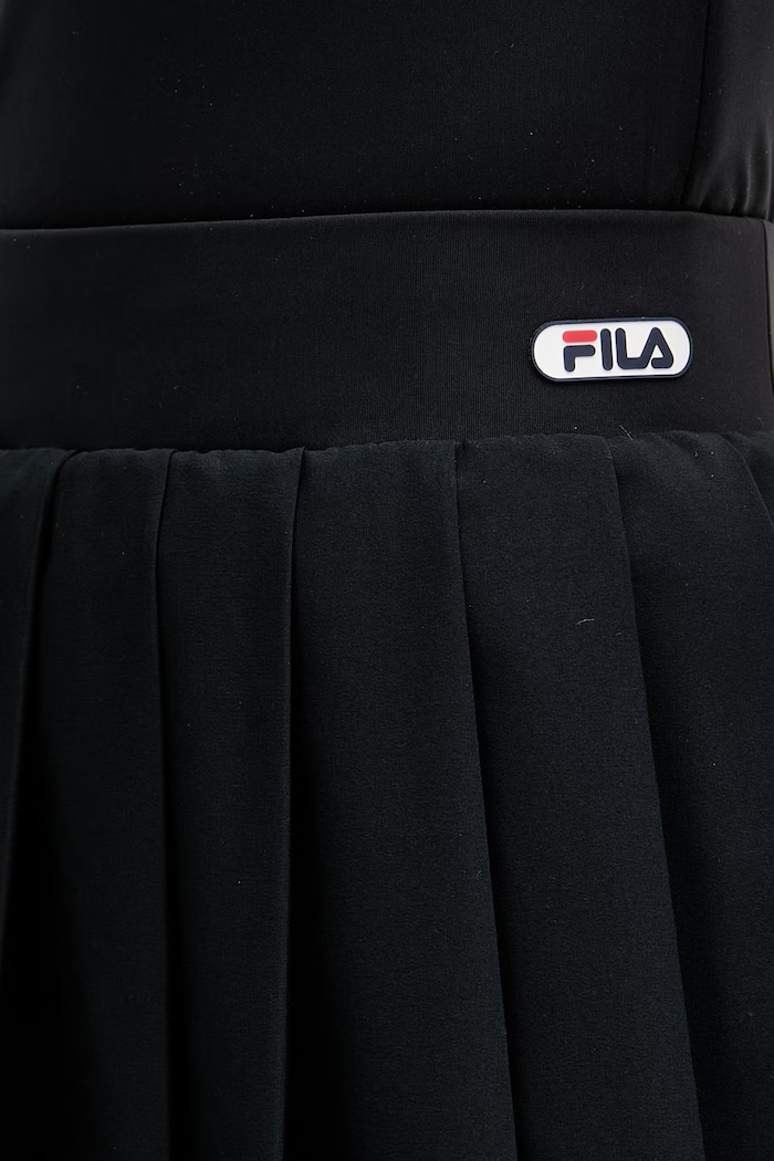 Fila skladaná sukňa FERRAGLIA čierna FAW1311