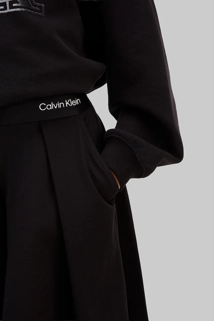 Dievča Dievčenská sukňa Calvin Klein Jeans IG0IG03059.128.176.PPY2 čierna