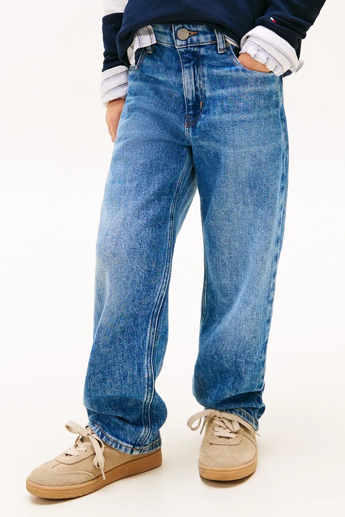 Detské rifle Tommy Hilfiger HERITAGE FLAG BAGGY Planet friendly modrá KB0KB10343.128.176.PPY2