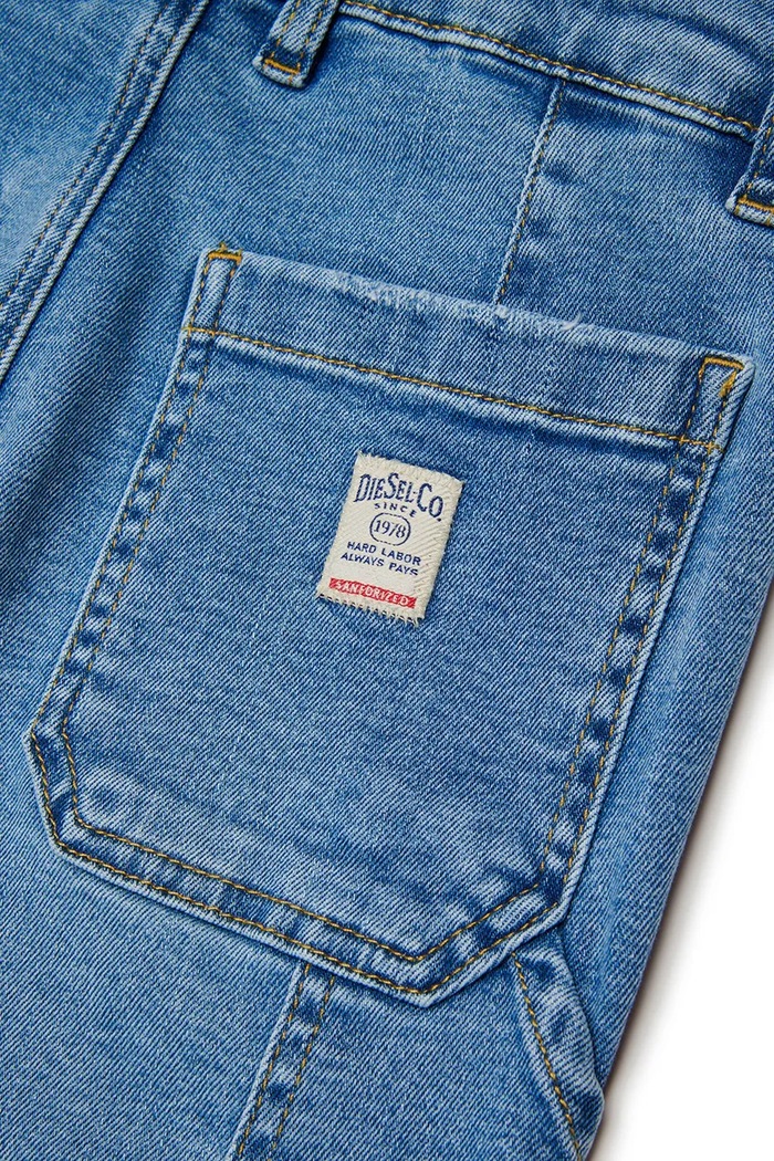 Detské rifle Diesel D-BART-J TROUSERS modrá J02361.KXBSX