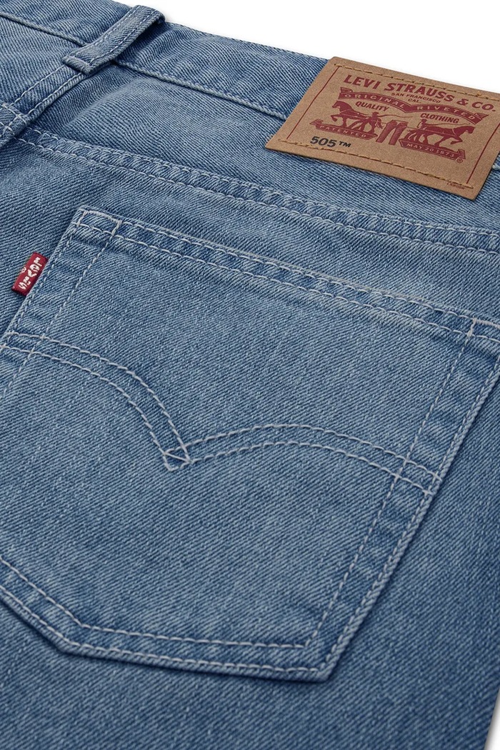 Chłopiec Levi's jeansy dziecięce 505 REGULAR FIT JEAN 8E5505 niebieski