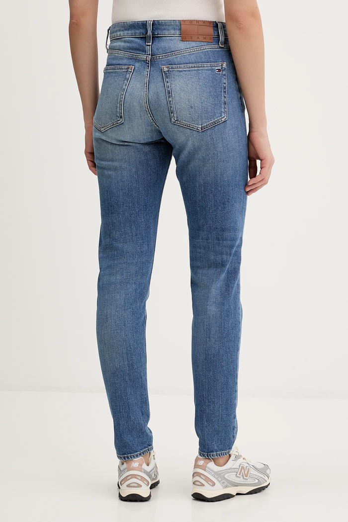 Oblečenie Rifle Tommy Jeans DW0DW22434 modrá