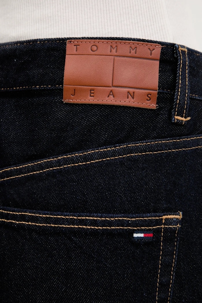 Kavbojke Tommy Jeans mornarsko modra DW0DW22550