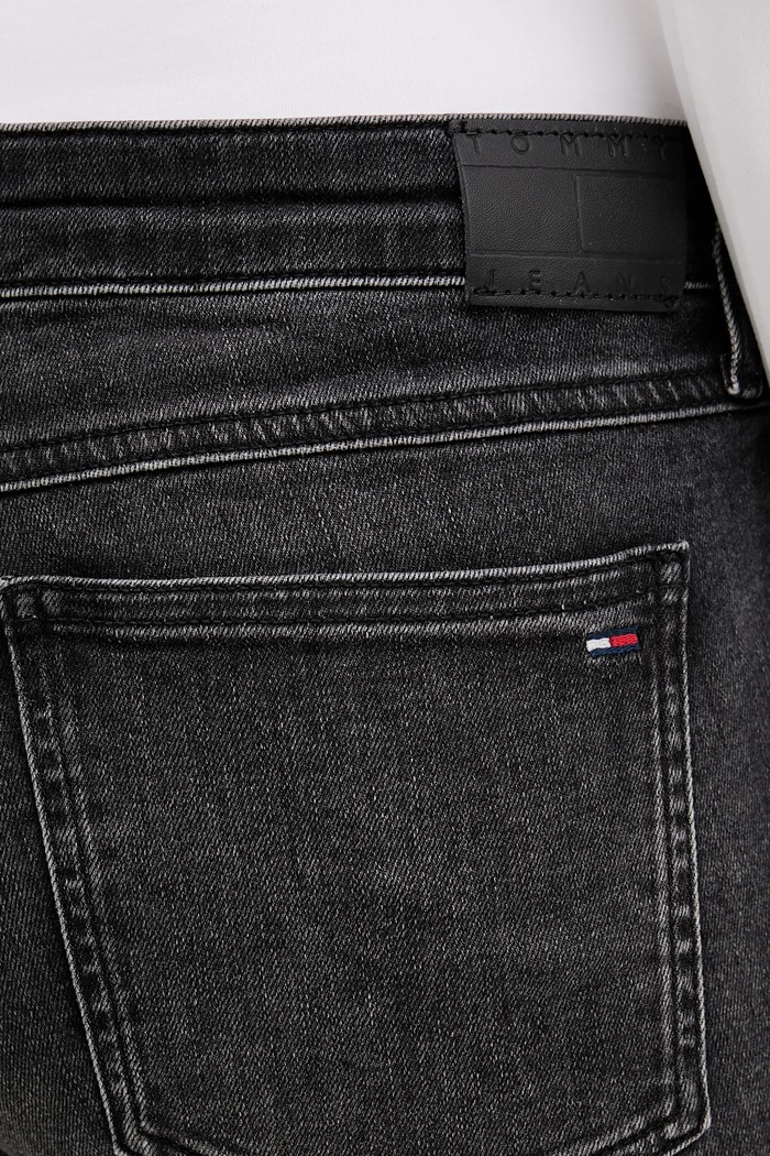 Rifle Tommy Jeans čierna DW0DW22627