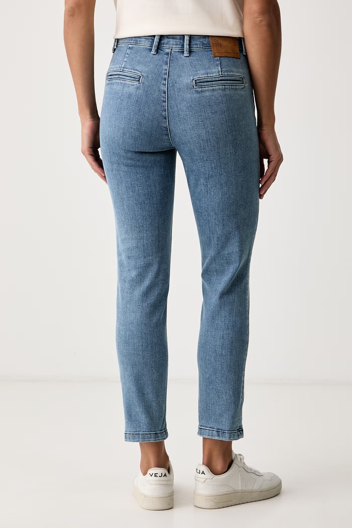 United Colors of Benetton Jeansy chino damskie 4LCBDF0B8 niebieski SS26
