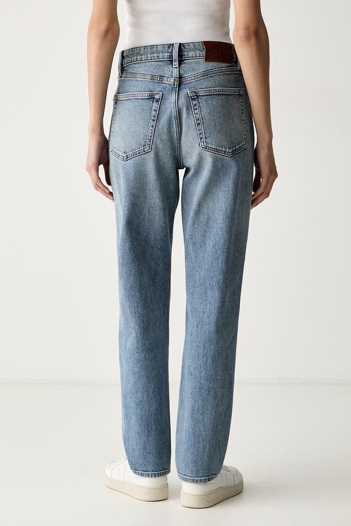 Odjeća Calvin Klein Jeans mom fit traperice za žene LV047F707G plava