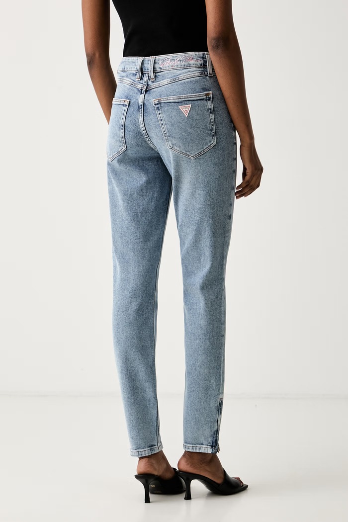 Odzież Guess jeansy slim fit damskie MARILYN MONROE W6YAJS.D2310 niebieski