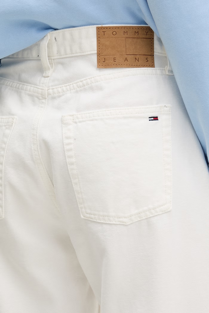 Tommy Jeans jeansy barrel damskie biały DW0DW22662