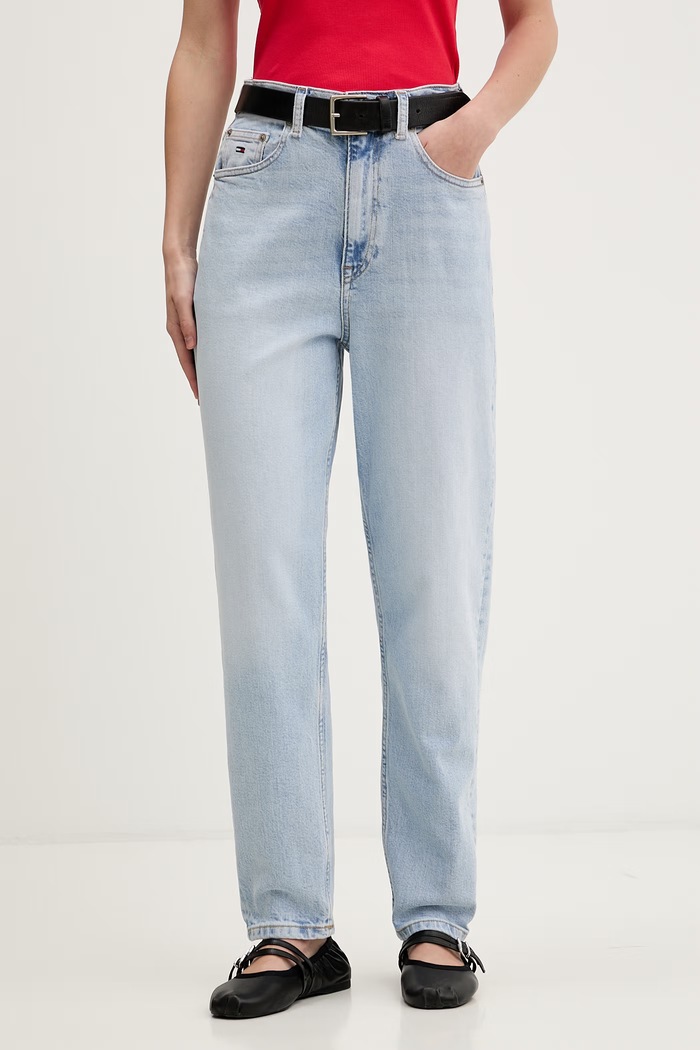 Tommy Jeans jeansy mom fit damskie niebieski DW0DW22993