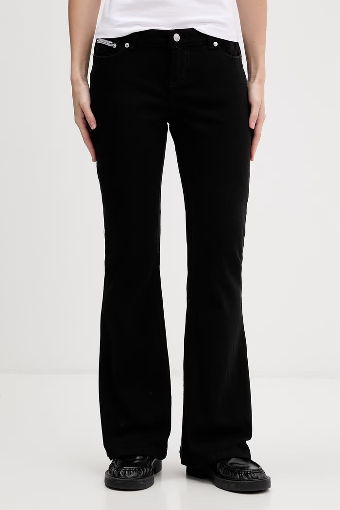 Juicy Couture jeansy flare damskie LOW RISE BOOTCU czarny JCDJE126955